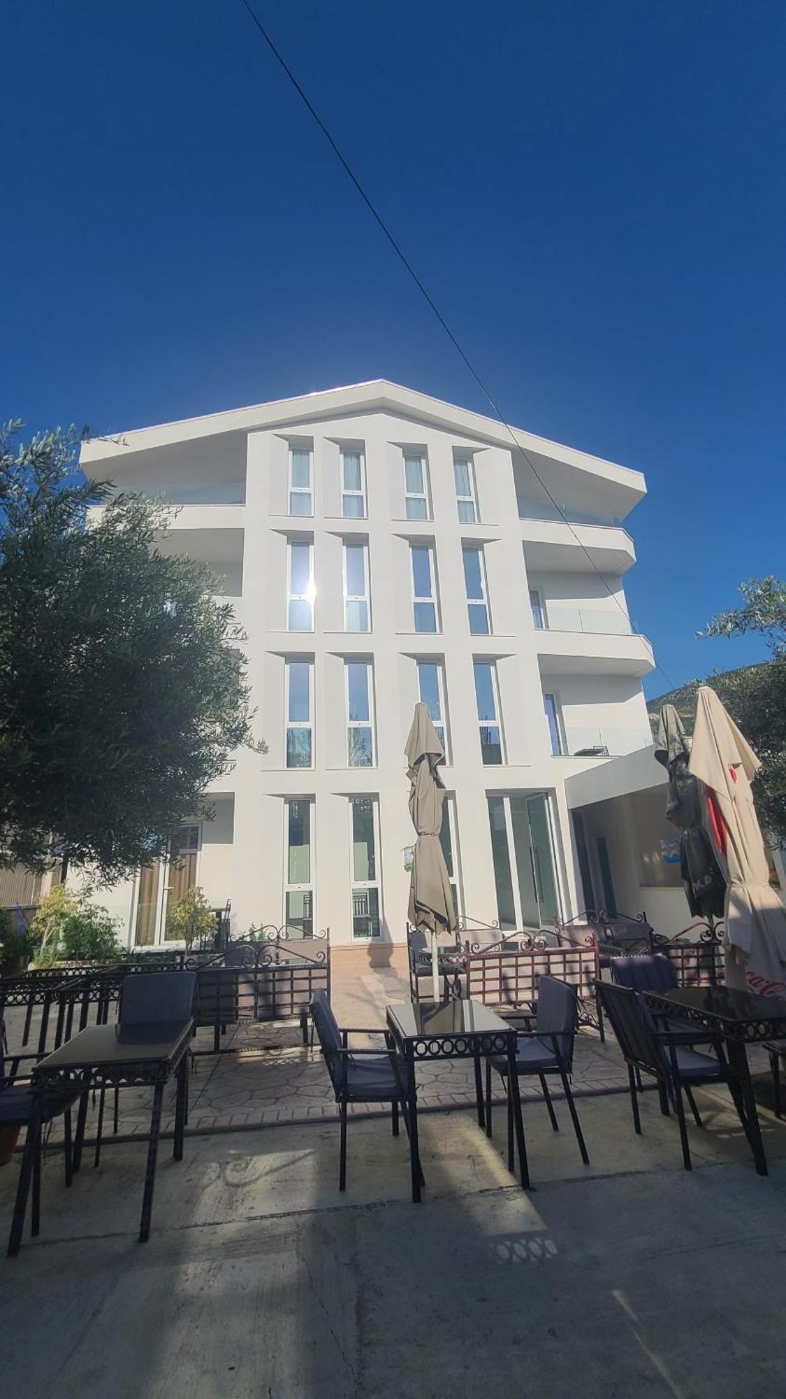 Hotel Noel Vlorë Exterior foto